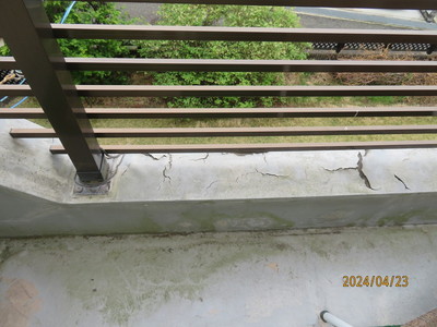 雨漏りはバルコニーの防水劣化が原因であることが多い