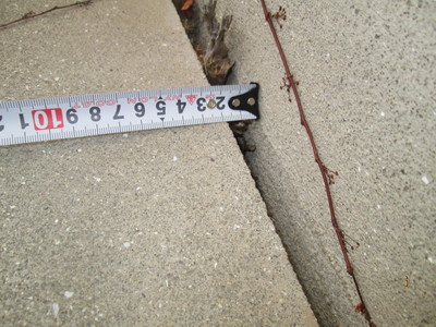 テラス土間の隙間