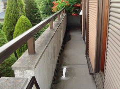 バルコニーの防水状況をチェック