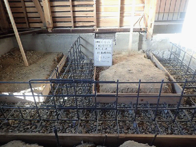基礎の補強:水廻り間仕切り変更部分基礎、鉄筋組み